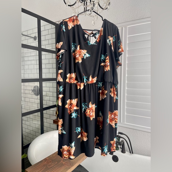 Maurices Dresses & Skirts - Maurices Flora V-neck Ruffled Sleeve Dress Size 2